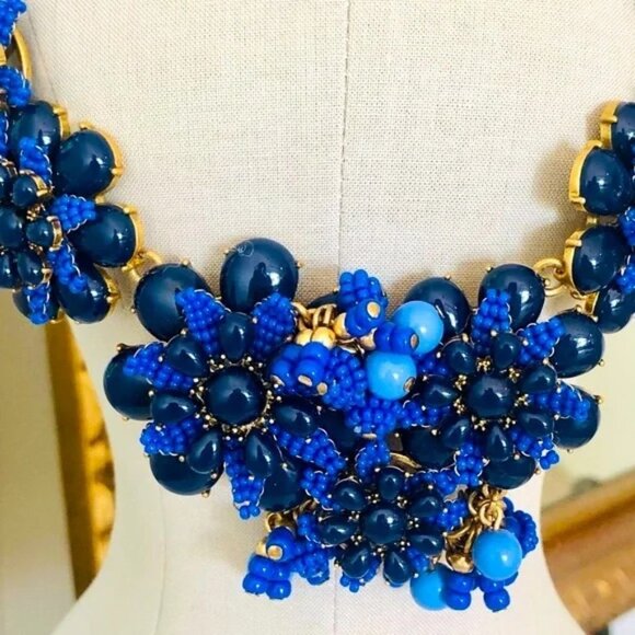 J. Crew Blue Flower Statement Necklace NWT - Picture 7 of 8